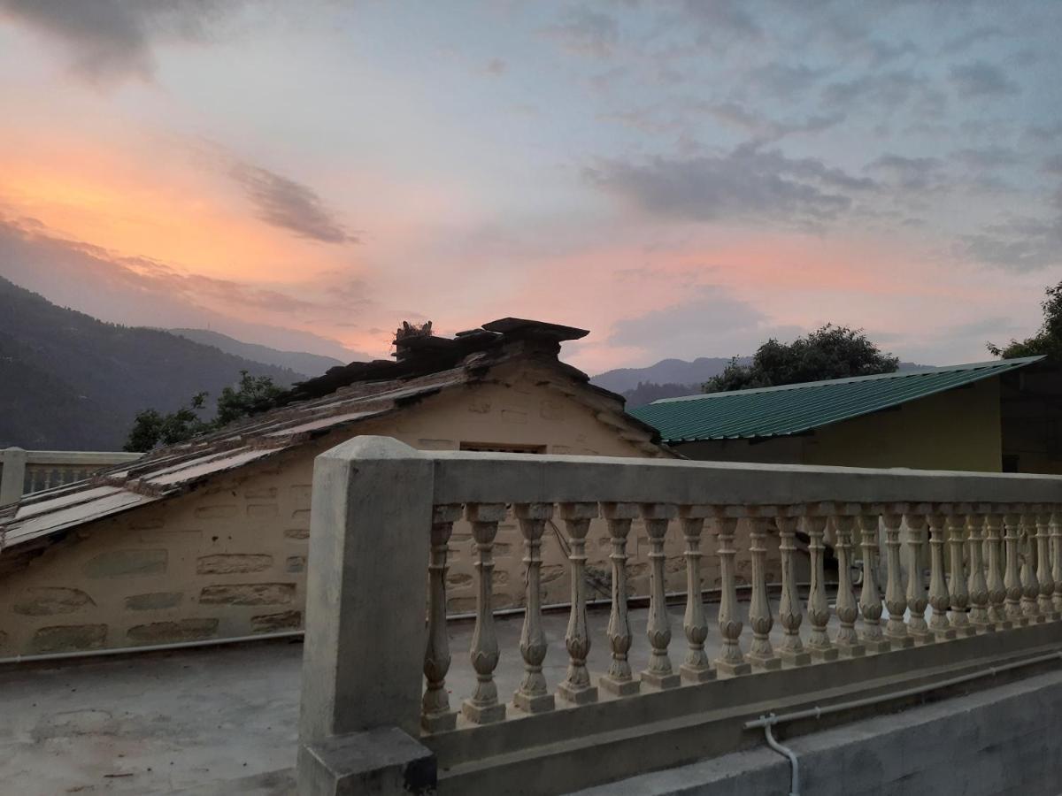 Mukteshwar Grand Retreat マックトシュワー エクステリア 写真