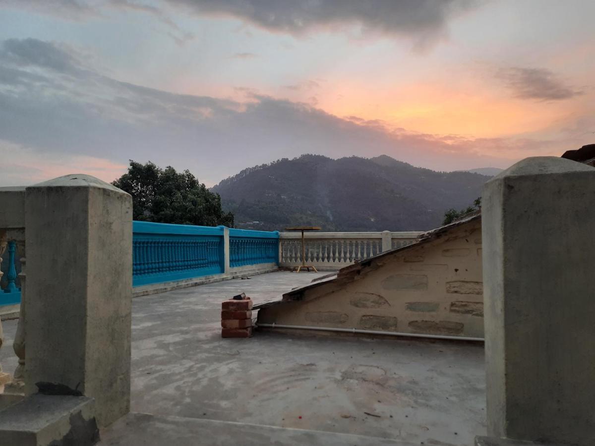 Mukteshwar Grand Retreat マックトシュワー エクステリア 写真